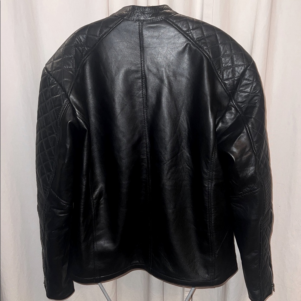 Men's Quilted Black Leather Bomber Jacket - Picture 4 of 13